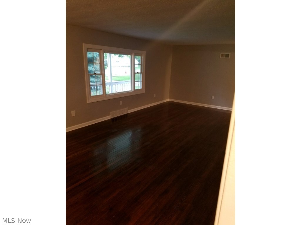 6360 Engle Road Brook Park, OH 44142 - Photo 10 of 22 Gallery Image 10