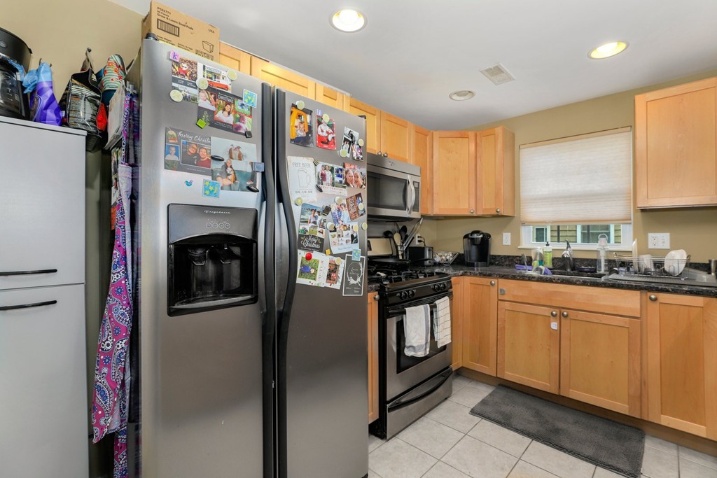 27 Turtle Brook Road, Unit 27 Canton, MA 02021 - Photo 13 of 24 Gallery Image 13