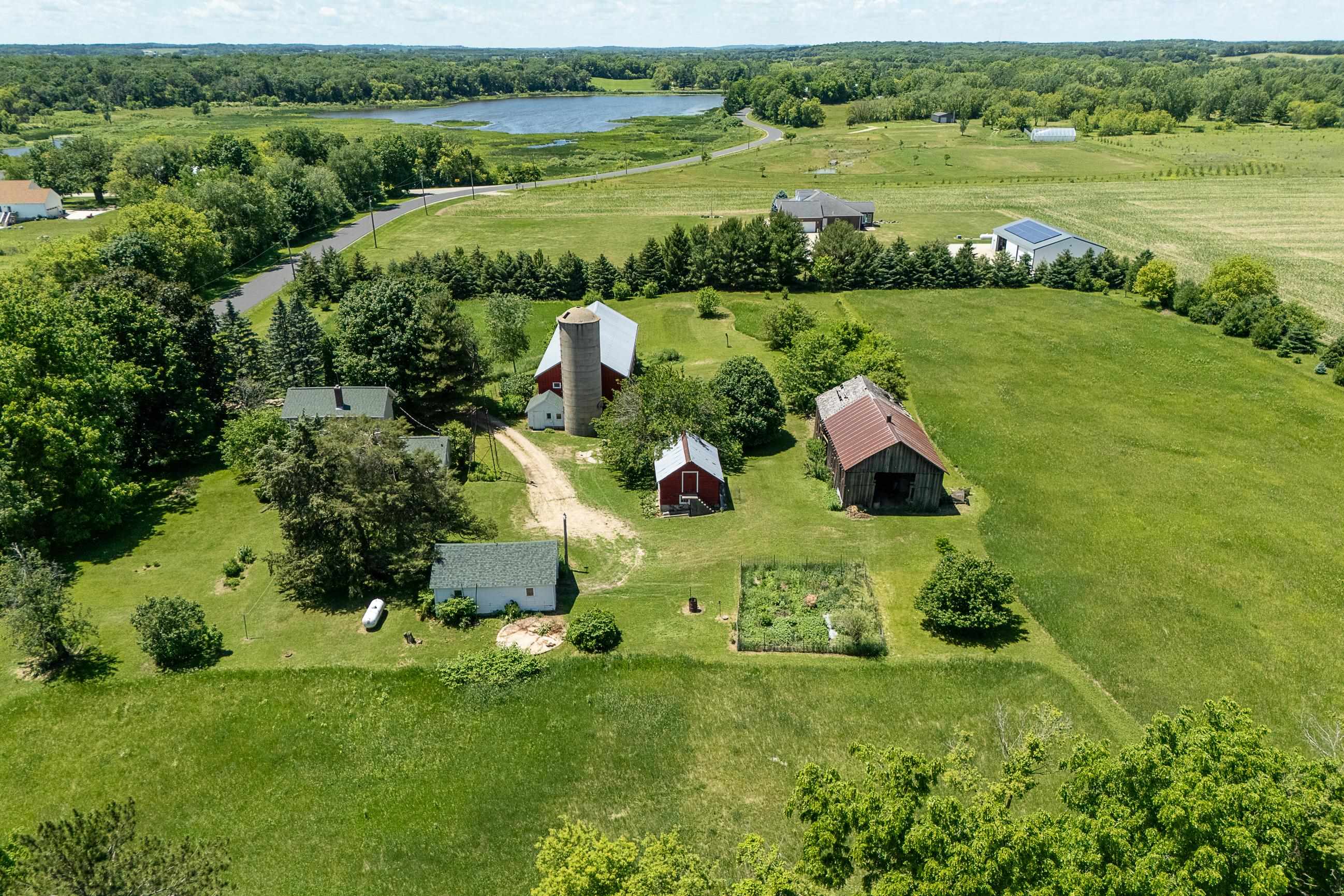 3402 Rutland Dunn Town Line Road Stoughton, WI 53589 - Photo 84 of 88
