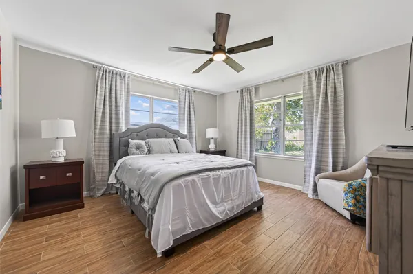 $2,750 | 9310 Cliffwood Drive, Houston, TX 77096