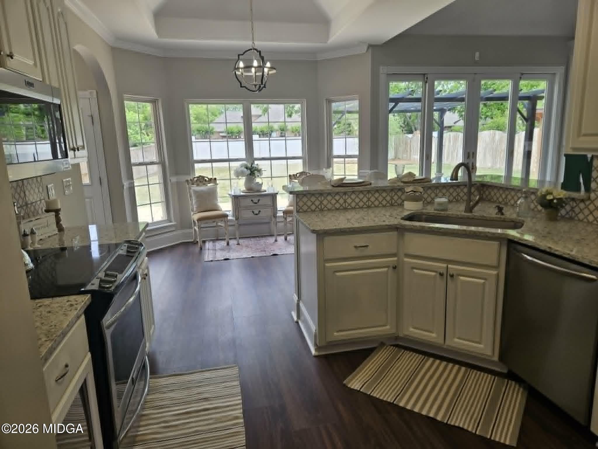 214 Tivoli Park Road Centerville, GA 31028 - Photo 5 of 26
