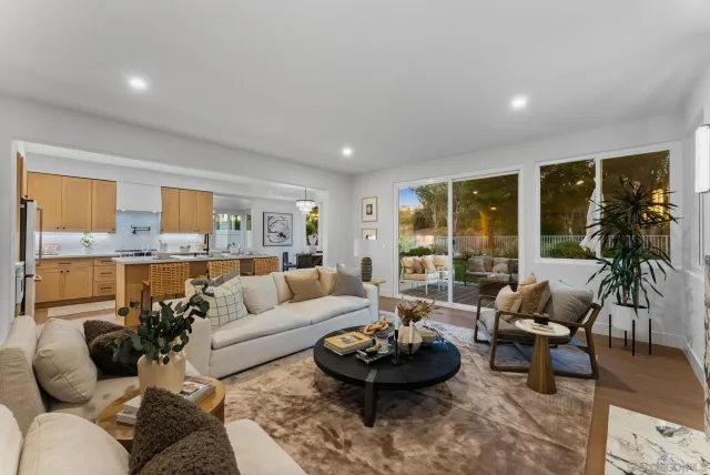 $1,999,000 | 12257 Avenida Consentido, San Diego, CA 92128