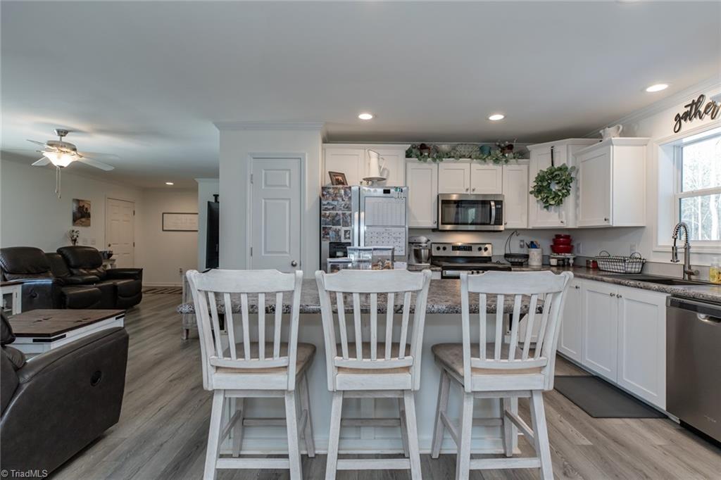 1305 Dunlap Road Madison, NC 27025 - Photo 6 of 30