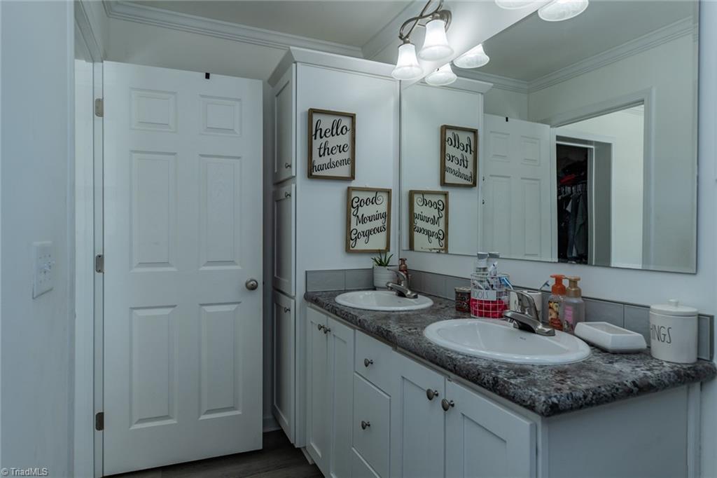 1305 Dunlap Road Madison, NC 27025 - Photo 10 of 30