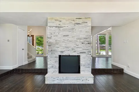 $349,000 | 1906 River Falls Drive, Houston, TX 77339