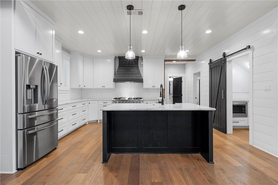 8300 Spicewood Springs Road China Spring, TX 76633 - Photo 15 of 80