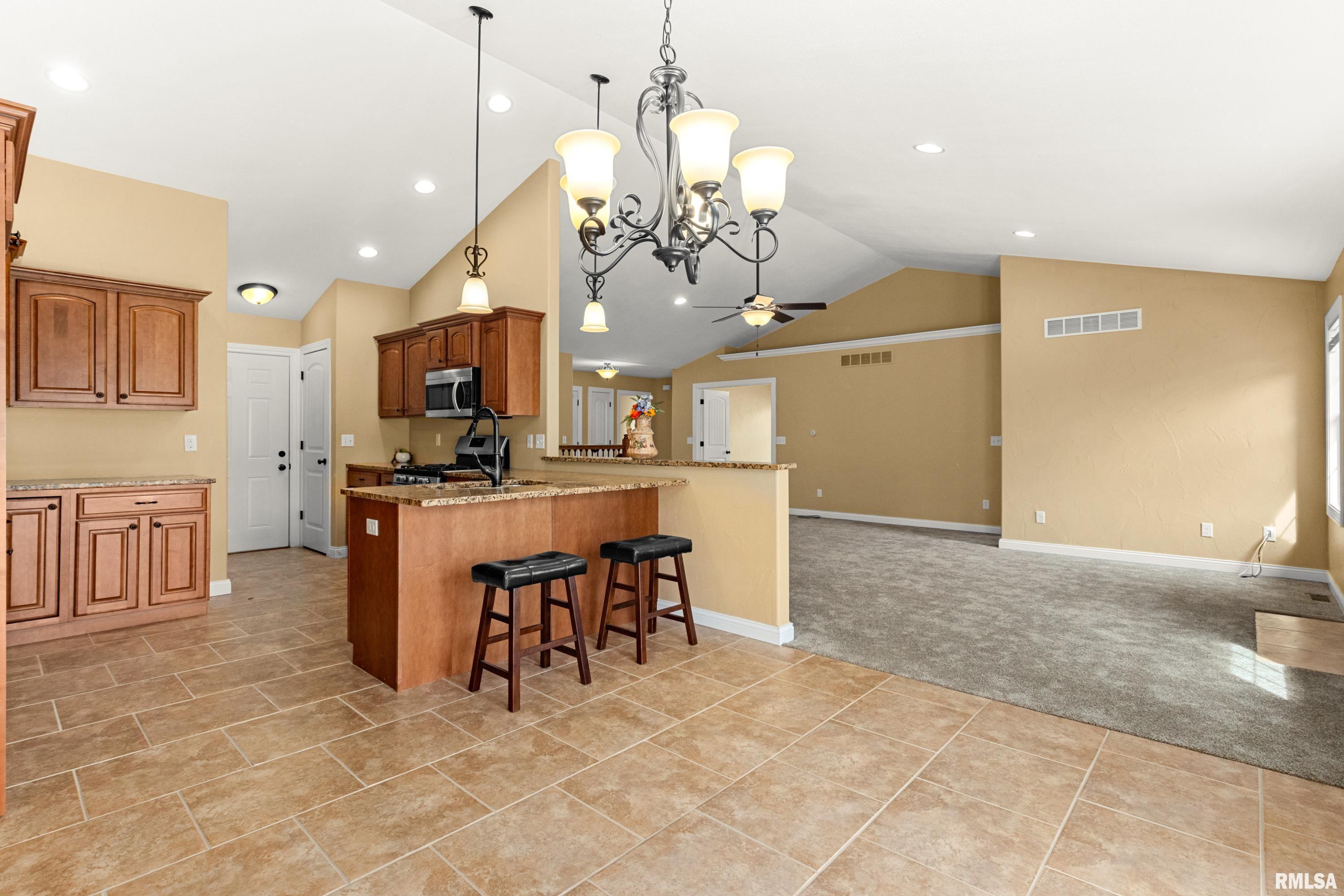 1602 Remington Road Pekin, IL 61554 - Photo 28 of 47 Gallery Image 28