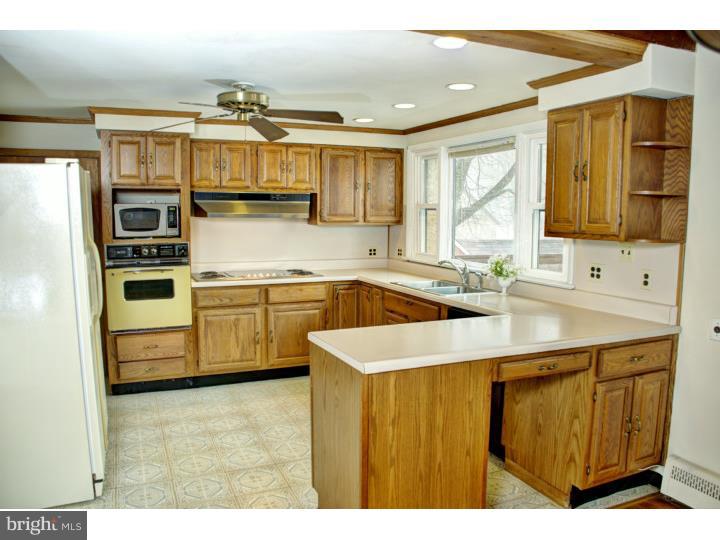 161 South Shady Retreat Road Doylestown, PA 18901 - Photo 8 of 20 Kitchen