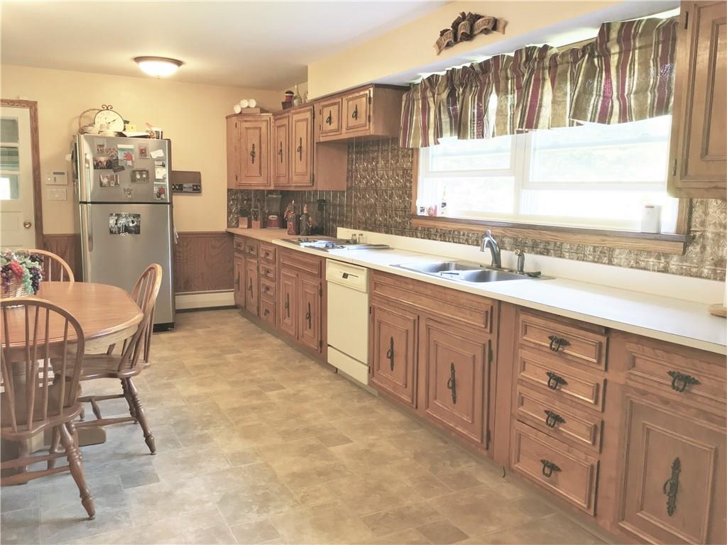 815 Rose Road New Castle, PA 16101 - Photo 10 of 24