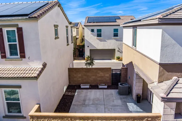 $3,200 | 76305 Columbia Drive, Palm Desert, CA 92211