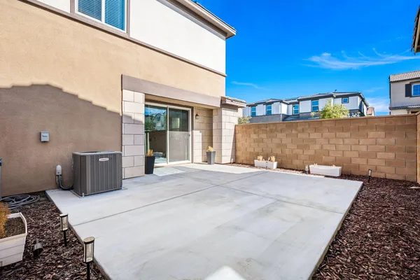 $3,200 | 76305 Columbia Drive, Palm Desert, CA 92211