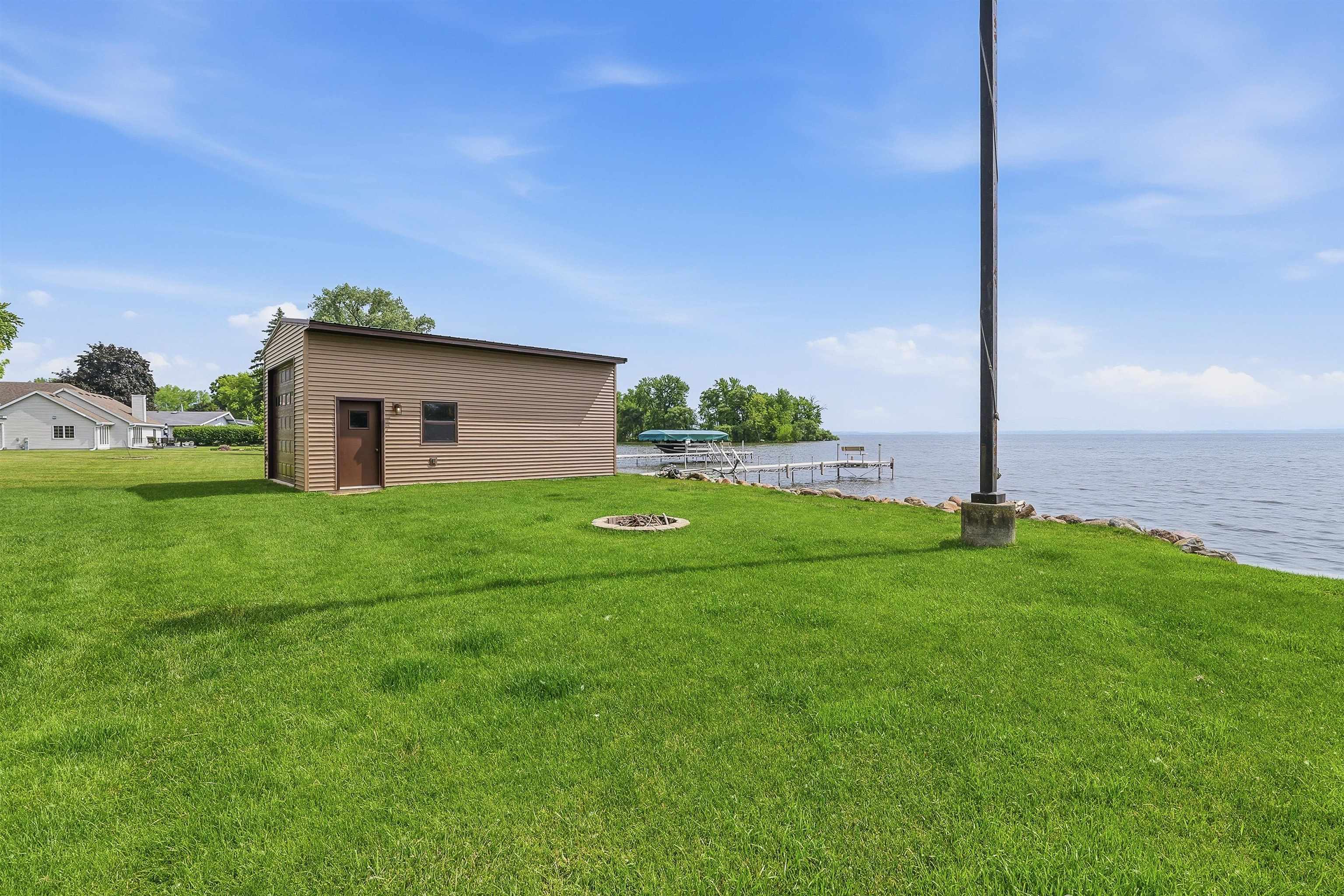 6322 Black Wolf Point Road Oshkosh, WI 54902 - Photo 37 of 46