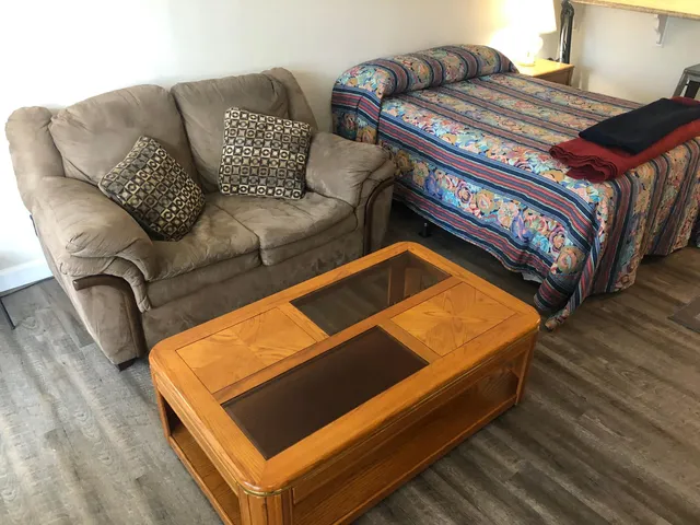 $1,250 | 300 Yacht Club Drive, Unit 11A, Niceville, FL 32578