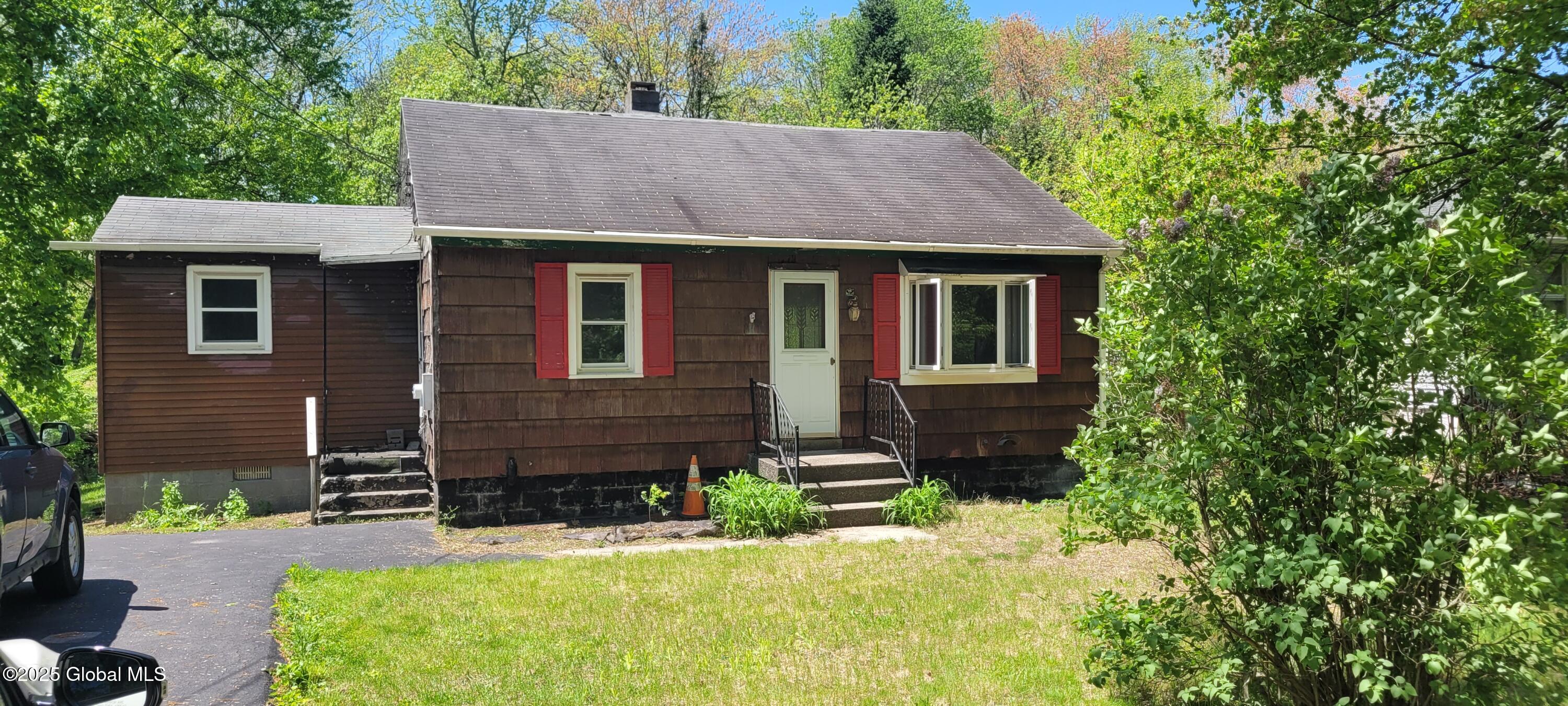 995 River Road Bethlehem, NY 12158 - Photo 1 of 22 main
