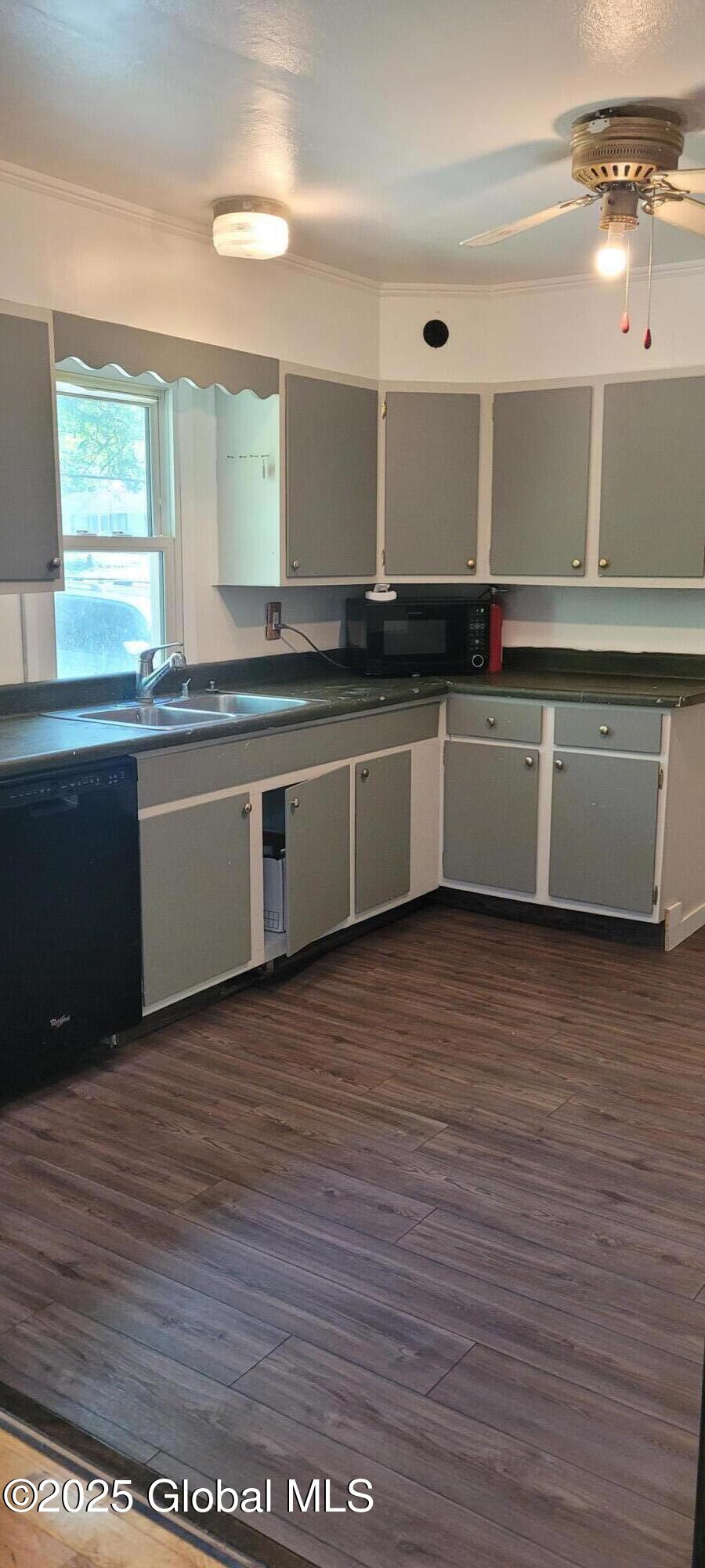 995 River Road Bethlehem, NY 12158 - Photo 3 of 22 20250512_125553