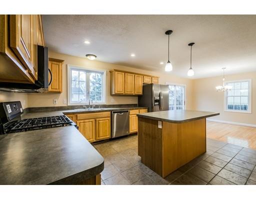 116 Gresham Street Springfield, MA 01119 - Photo 4 of 30 Gallery Image 4
