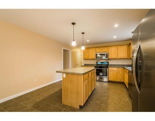 116 Gresham Street Springfield, MA 01119 - Photo 5 of 30 Gallery Image 5