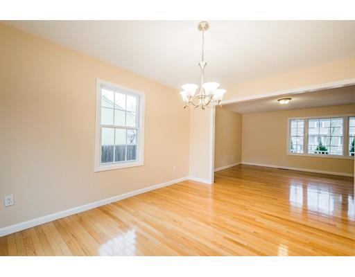 116 Gresham Street Springfield, MA 01119 - Photo 7 of 30 Gallery Image 7