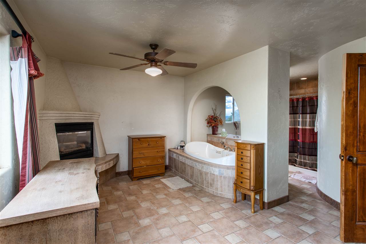 1571 16 Road Loma, CO 81524 - Photo 16 of 37 Gallery Image 16