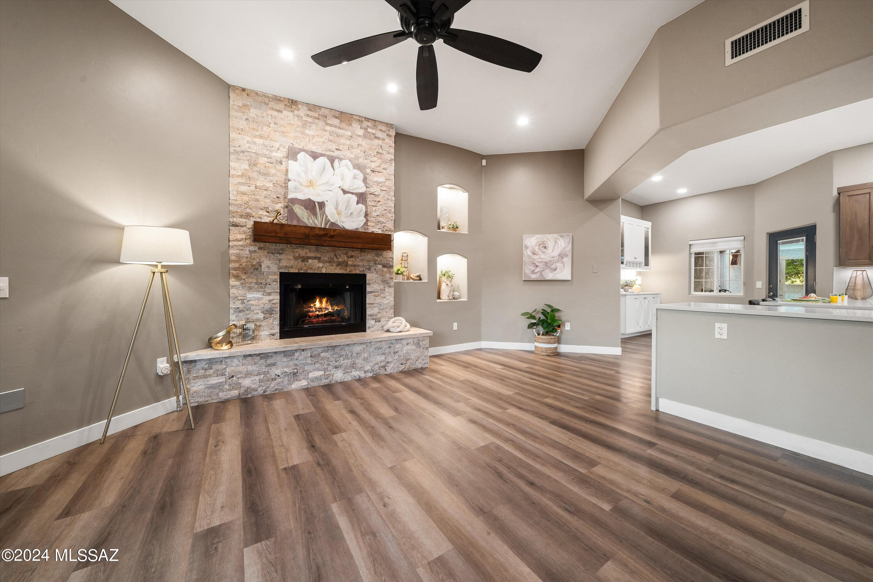 8243 Sunset Ranch Loop Tucson, AZ 85743 - Photo 12 of 50 Gallery Image 12