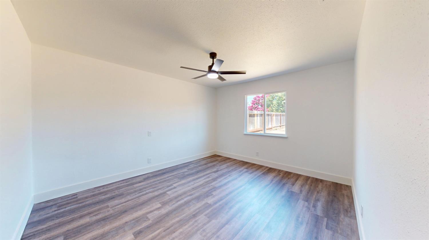 1575 Primrose Avenue Merced, CA 95340 - Photo 20 of 28
