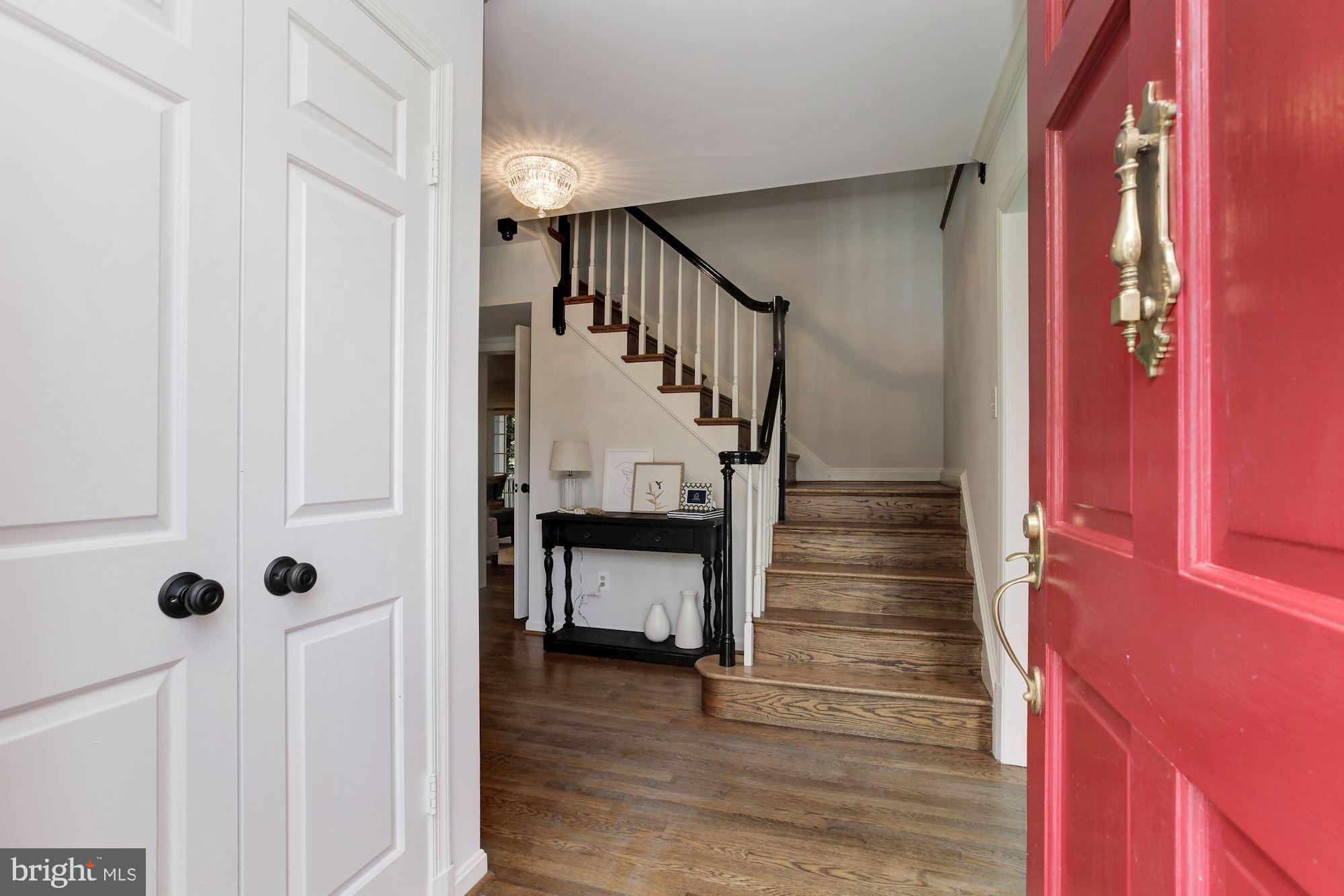 6007 Overlea Road Bethesda, MD 20816 - Photo 3 of 39