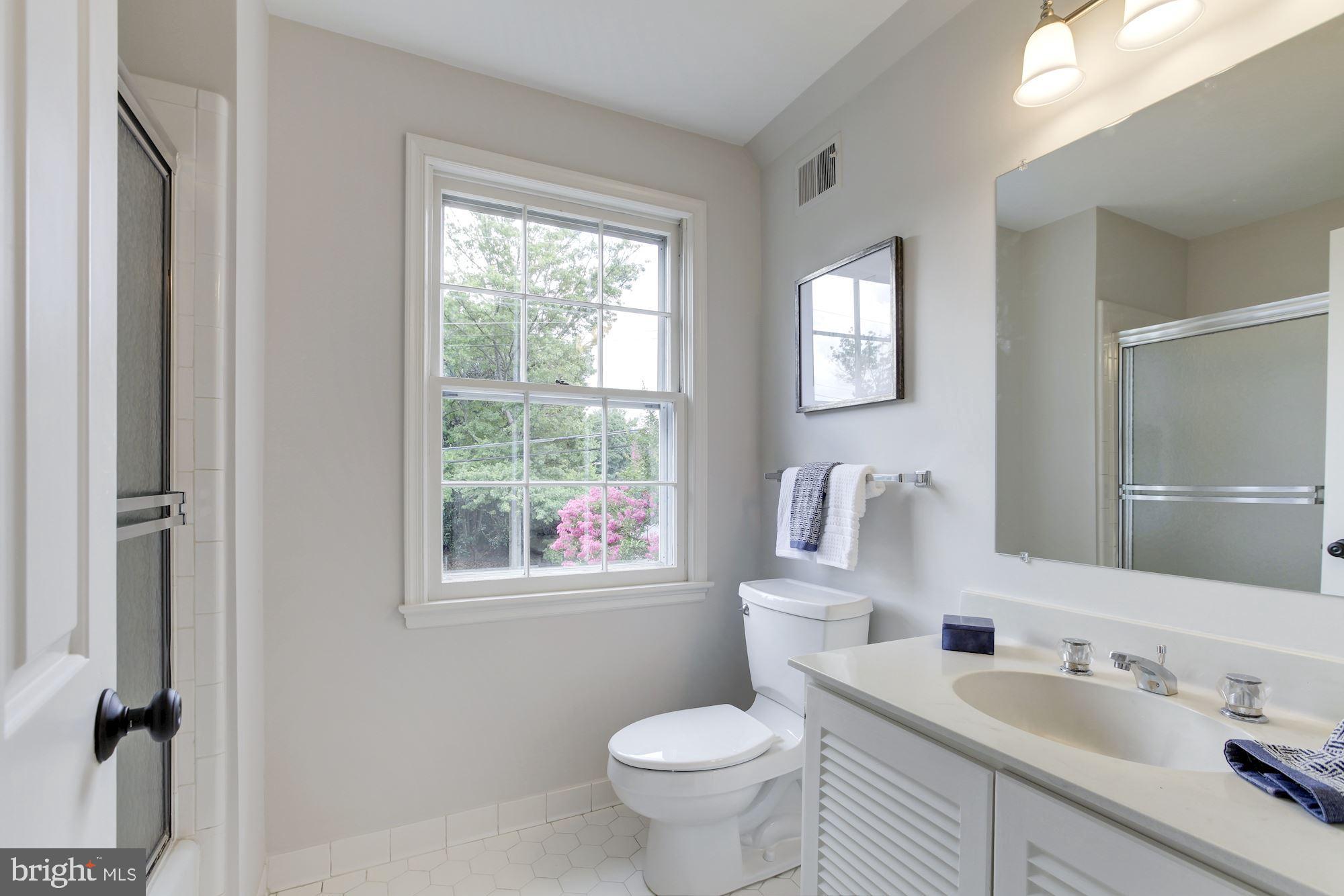6007 Overlea Road Bethesda, MD 20816 - Photo 29 of 39
