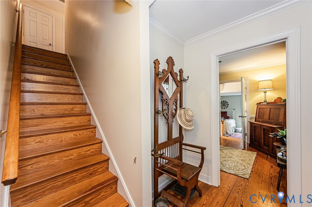 7300 Old Roxbury Road Quinton, VA 23141 - Photo 53 of 89 Hardwood flooring, painted walls, crown molding, a