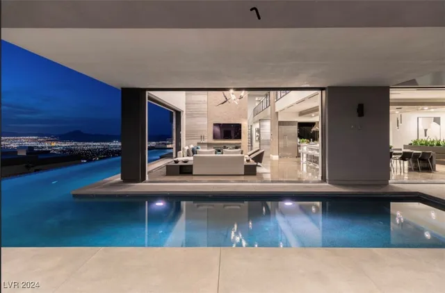 $15,900,000 | 669 Dragon Peak Drive, Henderson, NV 89012