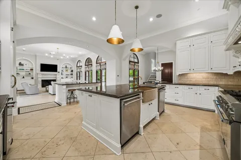 $3,750,000 | 310 Tynebridge Lane, Houston, TX 77024
