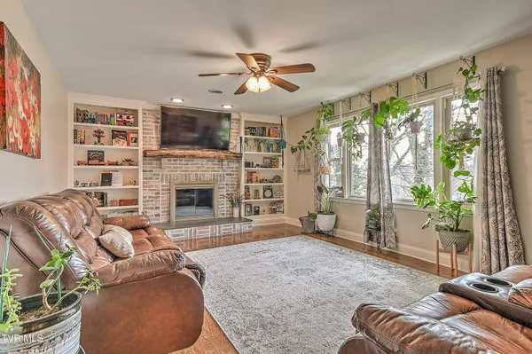 $379,900 | 155 Santa Monica Drive, Bristol, VA 24201