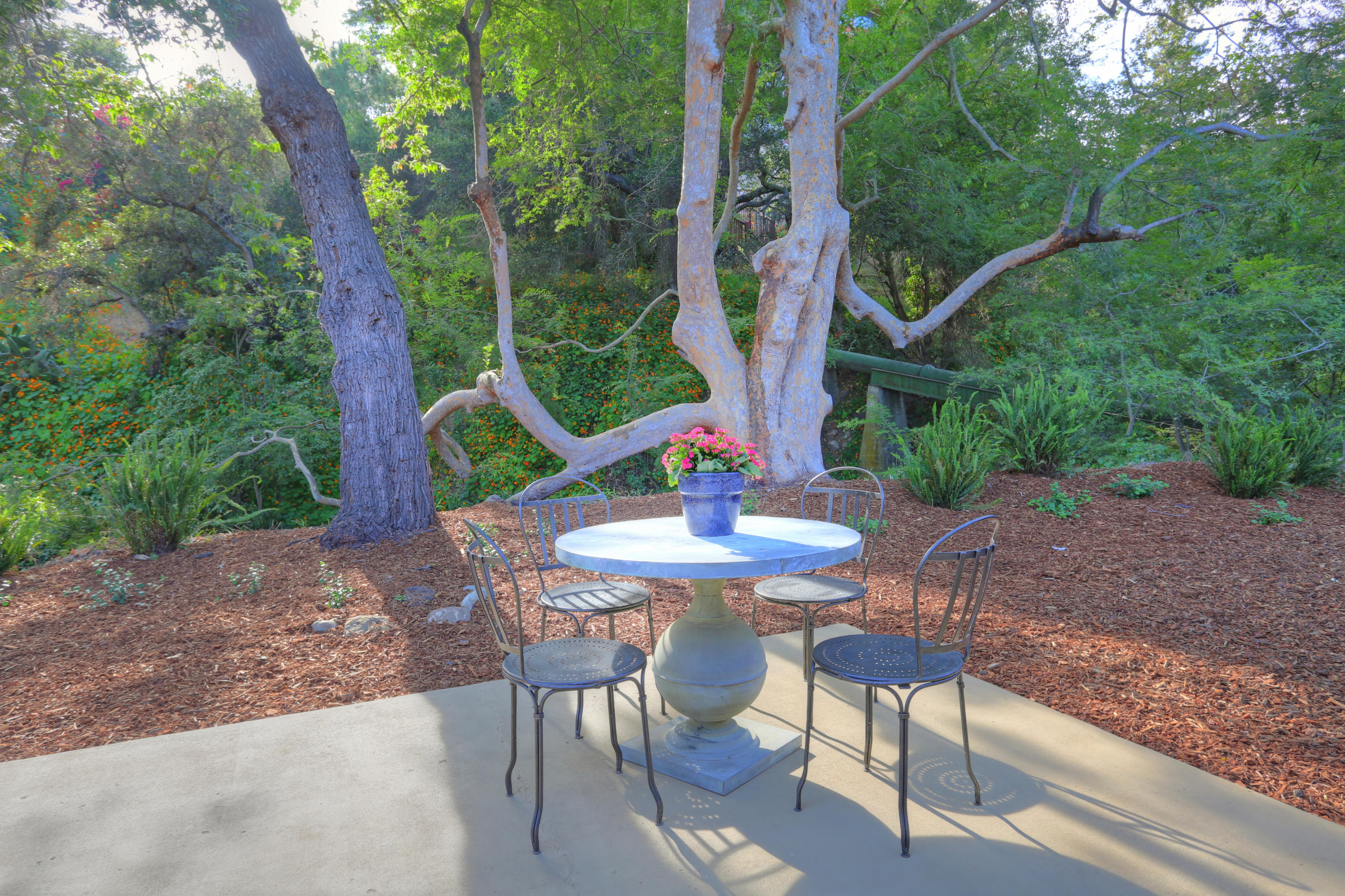 1375 Sycamore Canyon Road Santa Barbara, CA 93108 - Photo 2 of 21 2W7A8897_8_9_tonemapped