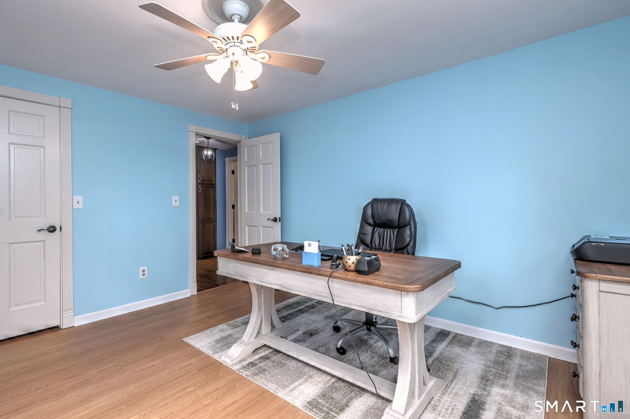 2262 Ridge Road North Haven, CT 06473 - Photo 33 of 40 a workspace with furniture and chandelier