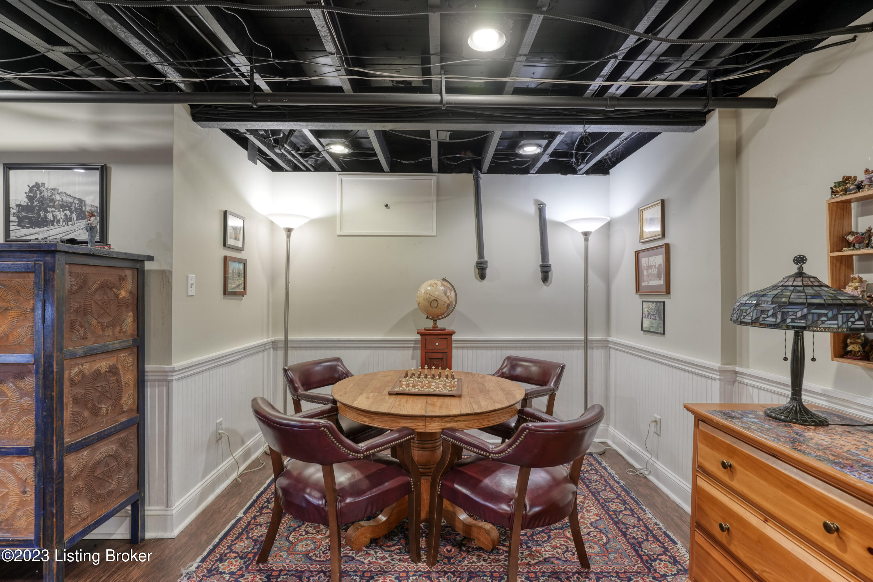 218 Don Allen Road Louisville, KY 40207 - Photo 35 of 48 045 - 20230303 09513