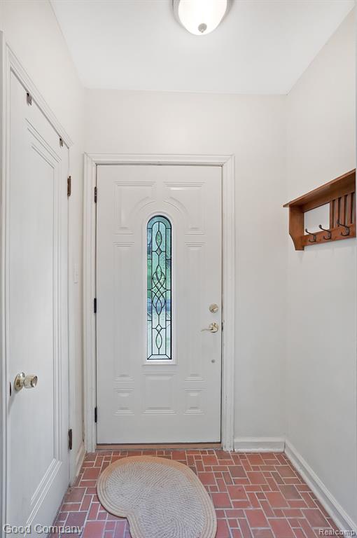 27577 Rackham Drive Lathrup Village, MI 48076 - Photo 8 of 40