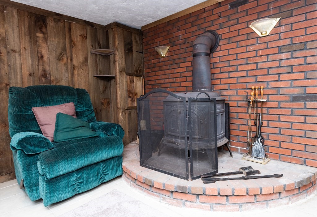 7 Robinson Road Beverly, MA 01915 - Photo 25 of 27