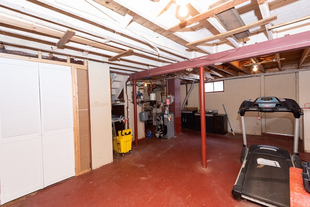 7 Robinson Road Beverly, MA 01915 - Photo 26 of 27 a view of a room with gym equipment