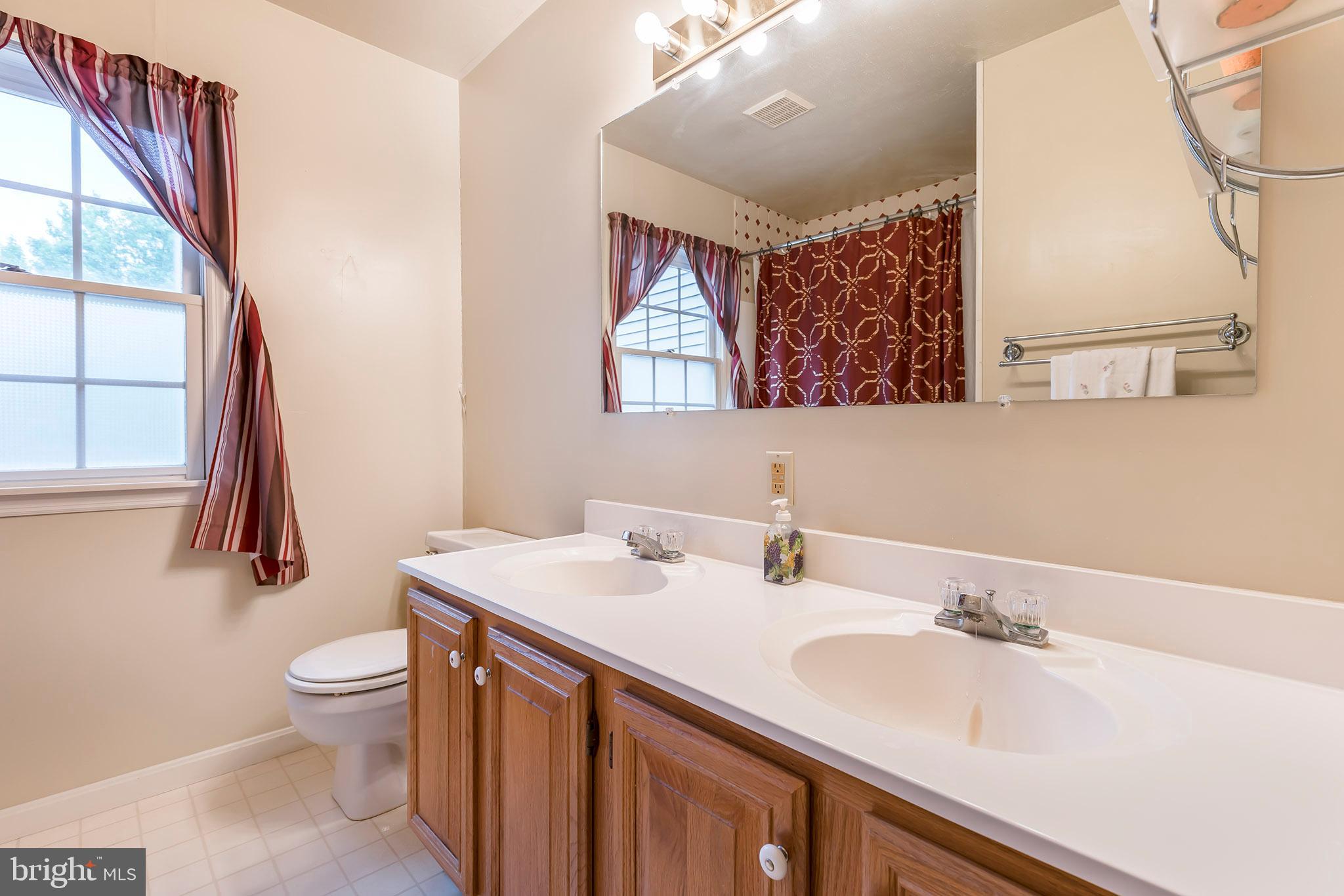 58 Robinhill Drive Lititz, PA 17543 - Photo 19 of 26 Gallery Image 19