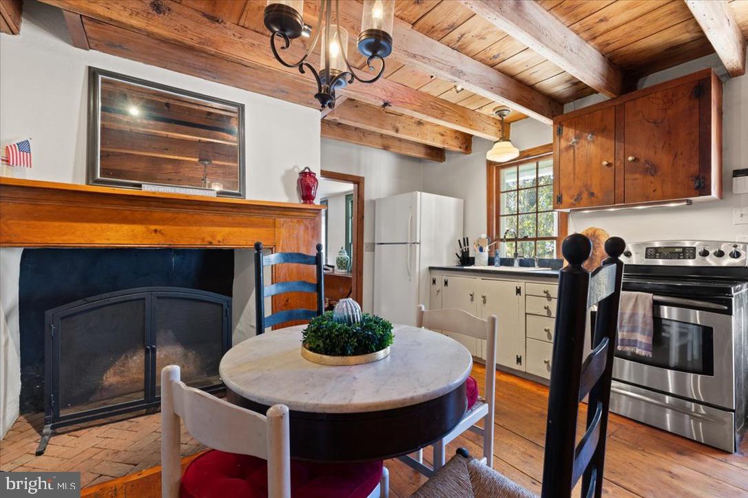 1507 River Road New Hope, PA 18938 - Photo 4 of 22 Charming kitchen with rustic elegance.
