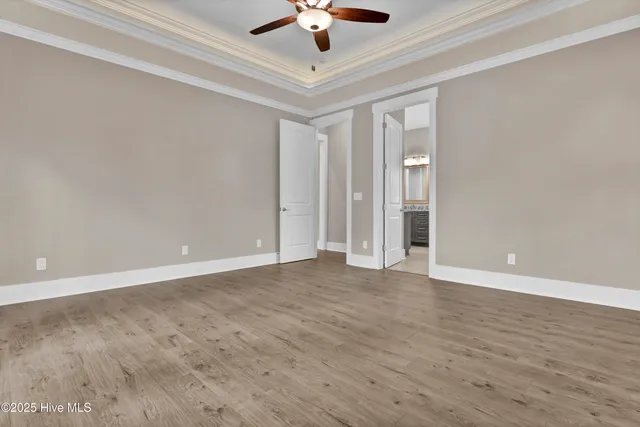 $950,000 | 9362 Fallen Pear Lane Northeast, Leland, NC 28451