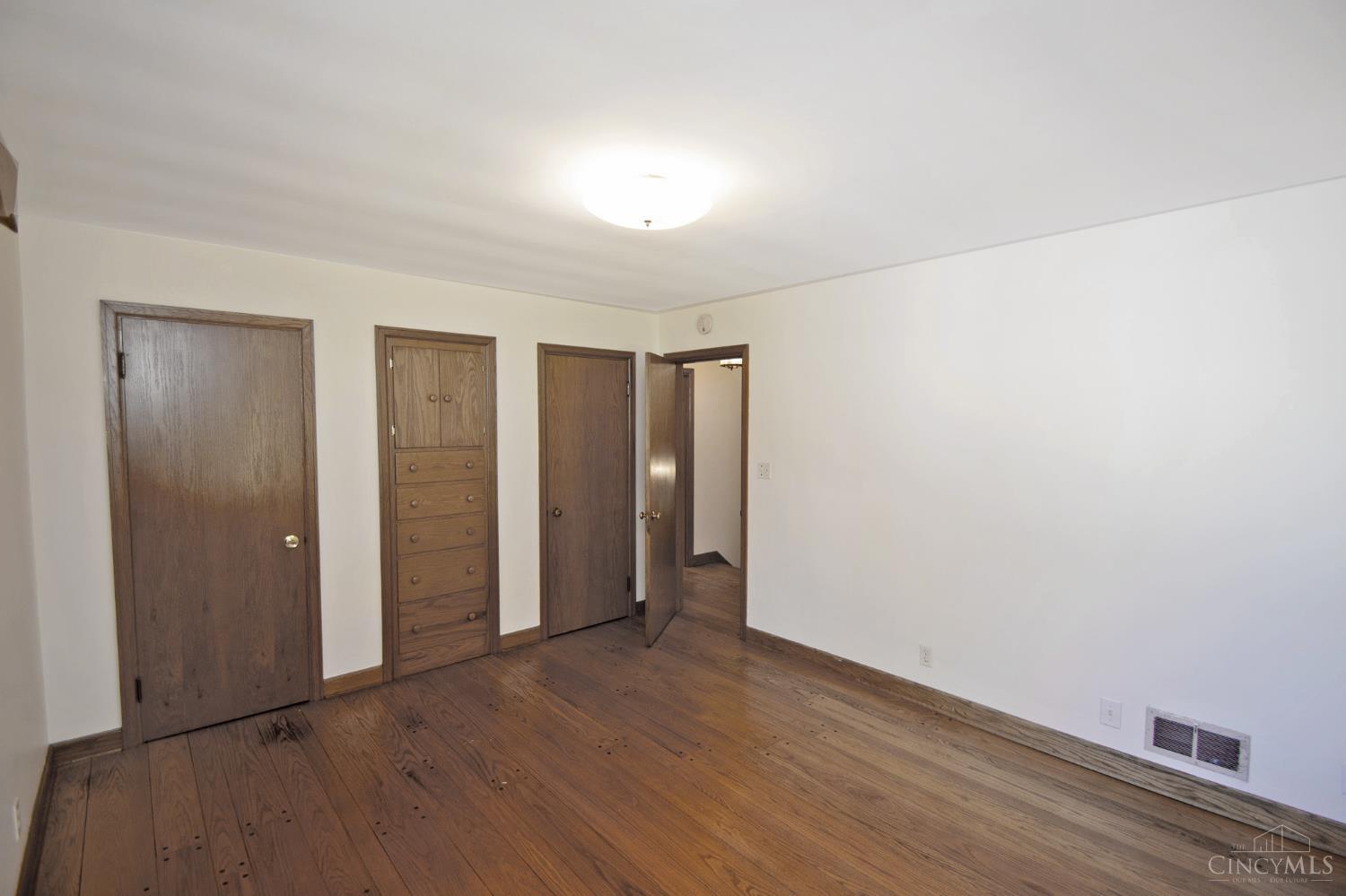 5791 Greenlawn Road Hamilton, OH 45011 - Photo 29 of 43