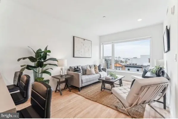 $2,295 | 2629 West Girard Avenue, Unit 9098, Philadelphia, PA 19130