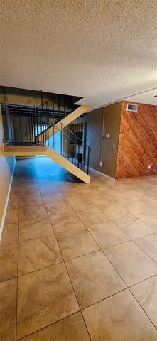 $2,500 | 2915 Pine Cone Circle, Clearwater, FL 33760