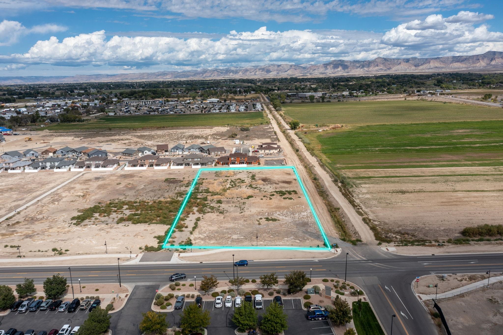 2376 G Road Grand Junction, CO 81505 - Photo 2 of 7 a view of a sky from a balcony