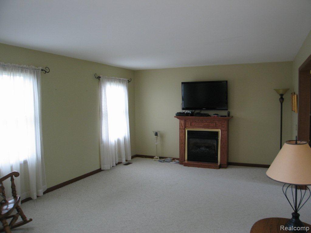 6243 Cyclone Road Otter Lake, MI 48464 - Photo 5 of 14 Family Rm