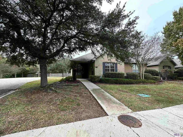 $1,700 | 2966 Magazine Drive, Baton Rouge, LA 70816