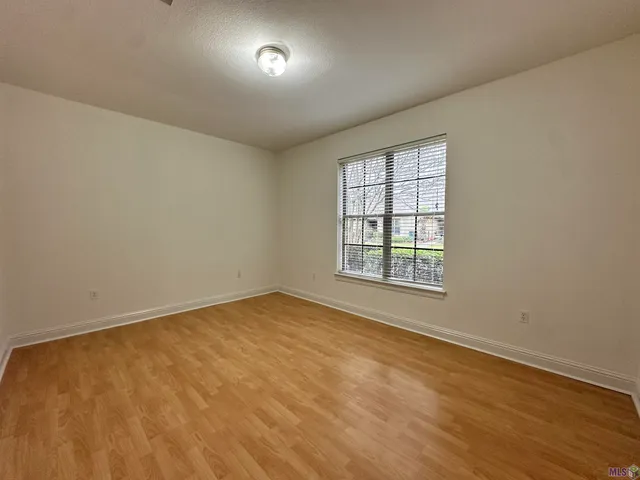 $1,700 | 2966 Magazine Drive, Baton Rouge, LA 70816