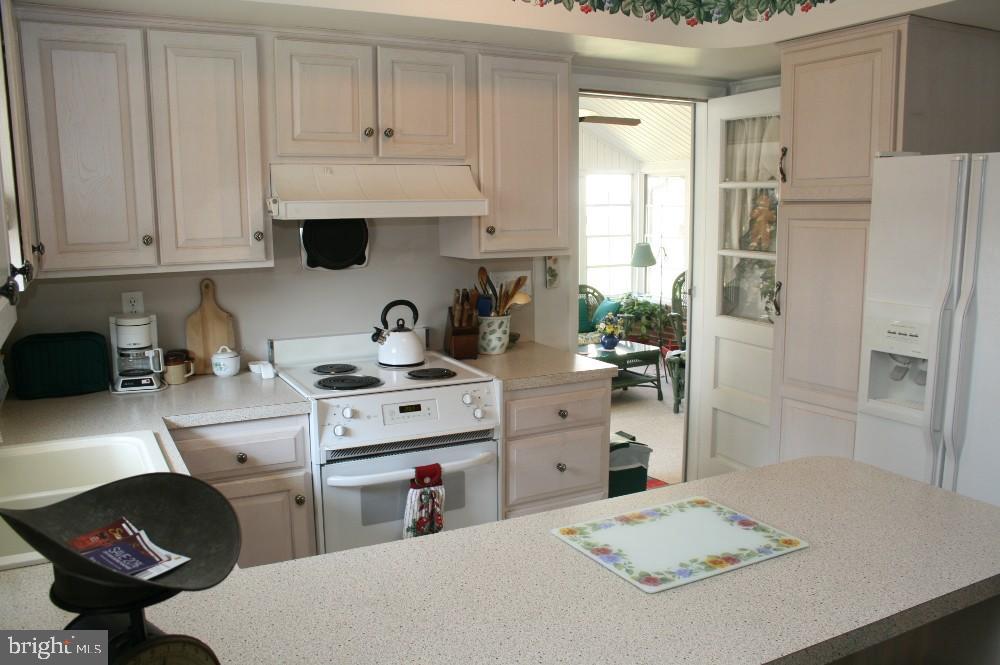 1012 Nissley Road Lancaster, PA 17601 - Photo 3 of 16 Gallery Image 3