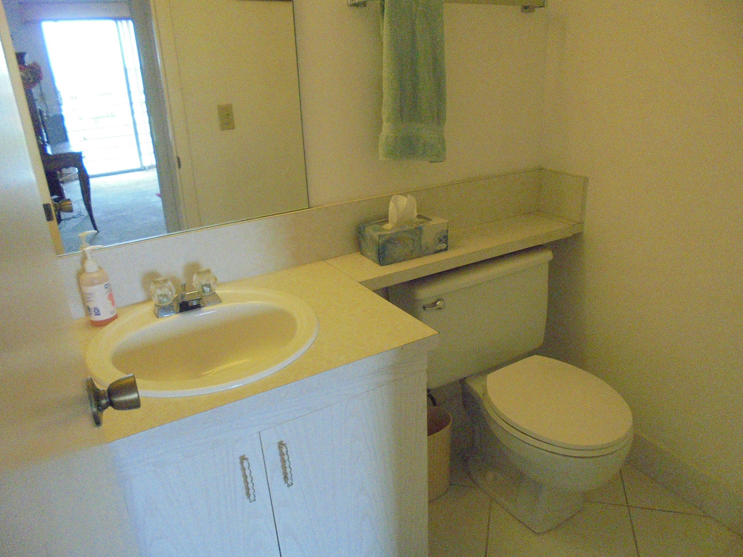 4059 Cornwall C Boca Raton, FL 33434 - Photo 9 of 13 4059 Cornwall C - KW 2.6.2020 009