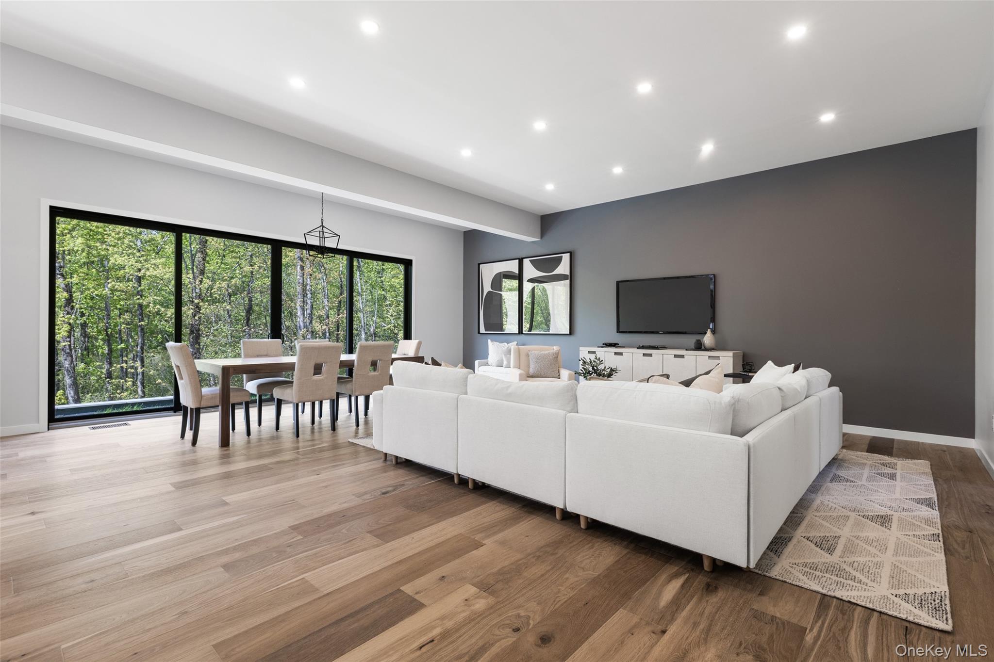 41 Mead Road Armonk, NY 10504 - Photo 9 of 40 Open Living Space